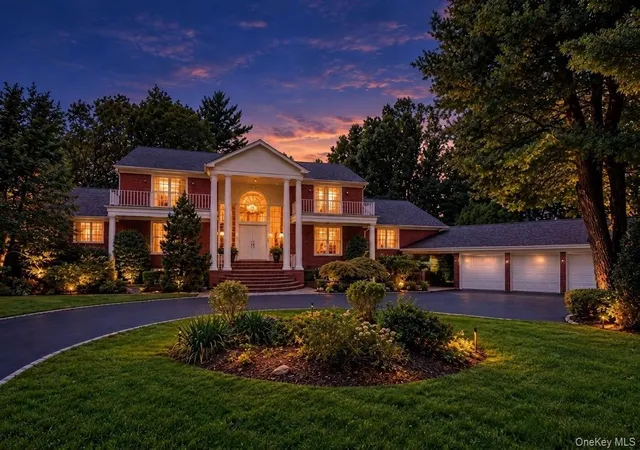 Photo 2 of Single family home for sale at 14 Pheasant Hl Ln, Glen Head, NY 11545 | MLS# 1060861 | Listing updated on 2026-10-12