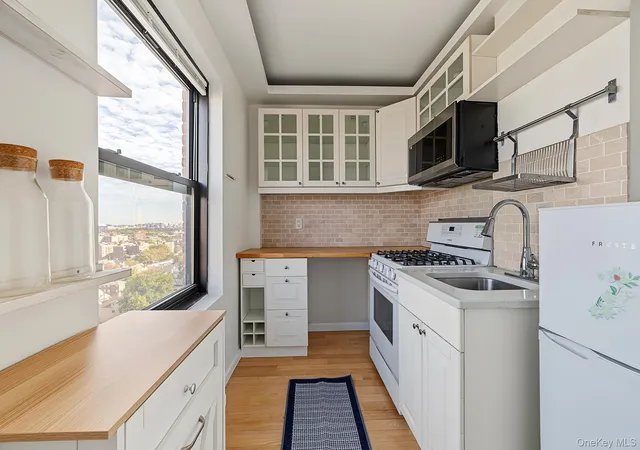 Listing Photo 5 - Condo for sale in building located at 99-05 63Rd Dr, New York, NY 11374 - Unit #14O