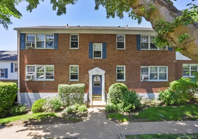 Photo 2 of Condo for sale at 165 Columbus Ave #1B, Harrison, NY 10604 | MLS# 1060909 | Listing updated on 2026-10-27
