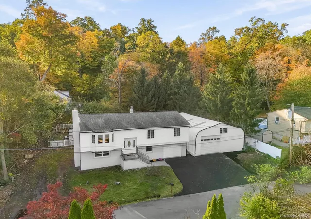 Photo 2 of Single family home for sale at 9 Wykagyl Ct, Kent, NY 10512 | MLS# 1060942 | Listing updated on 2026-10-22