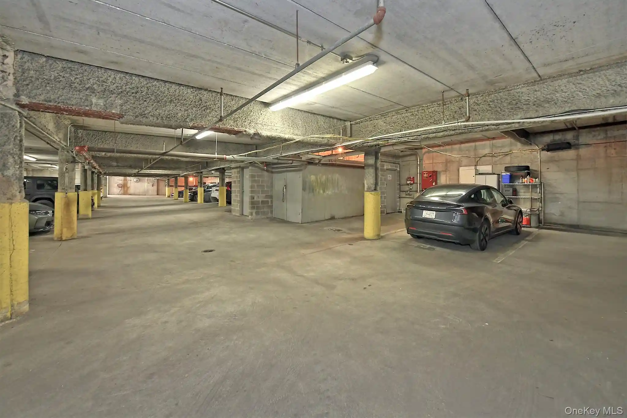 Listing Photo 26 - Condo for sale in 205 Mineola Blvd located at 205 Mineola Blvd, North Hempstead, NY 11501 - Unit #5I