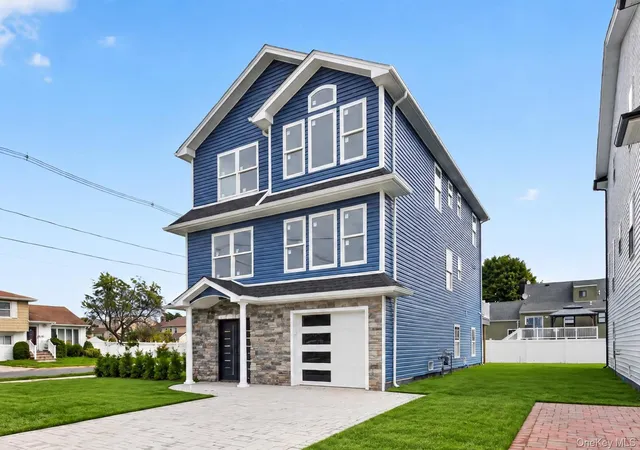 Photo 2 of Single family home for sale at 265 Roosevelt Ave, Freeport, NY 11520 | MLS# 1060960 | Listing updated on 2026-10-09