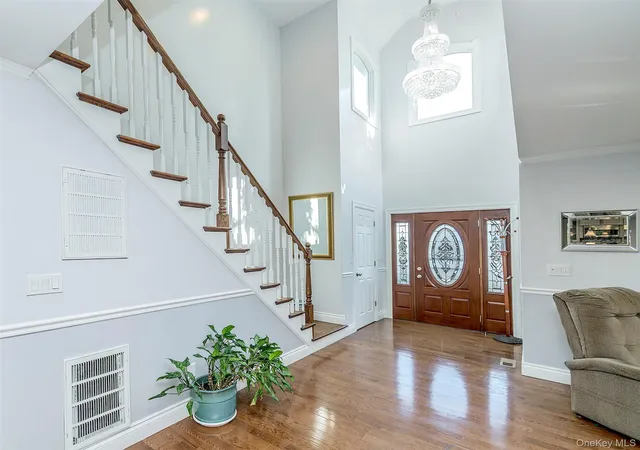 Photo 2 of Single family home for sale at 752 Kensington Ct, Westbury, NY 11590 | MLS# 1061021 | Listing updated on 2026-10-09