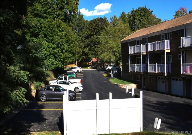 Listing Photo 4 - Condo for sale in building located at 300 Ketchamtown Rd, Wappinger, NY 12590 - Unit #C8