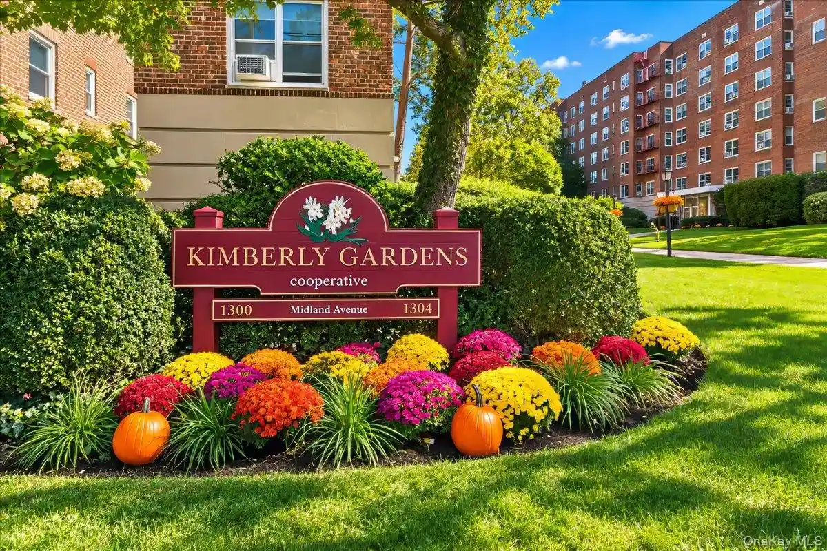 Listing Photo 1 - Condo for sale in 1300 Midland Ave located at 1300 Midland Ave, Yonkers, NY 10701 - Unit #C26