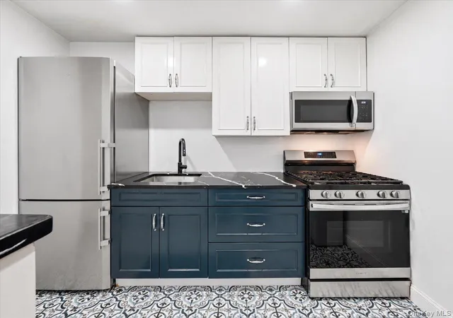 Photo 4 of House for sale at 330 Central Park Ave #F12, Scarsdale, NY 10583 | MLS# 1061039 | Listing updated on 2026-10-10