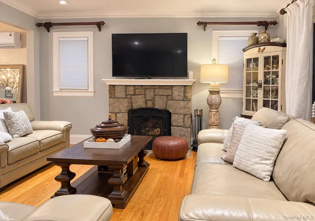 Photo 4 of Single family home for sale at 10507 223rd Street, New York, NY 11429 | MLS# 1061058 | Listing updated on 2026-10-20