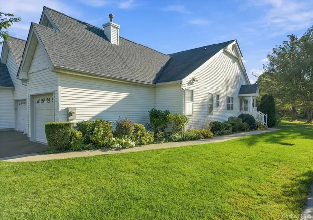 Photo 3 of Condo for sale at 11 Summerfield Ln S, Riverhead, NY 11901 | MLS# 1061060 | Listing updated on 2026-10-27