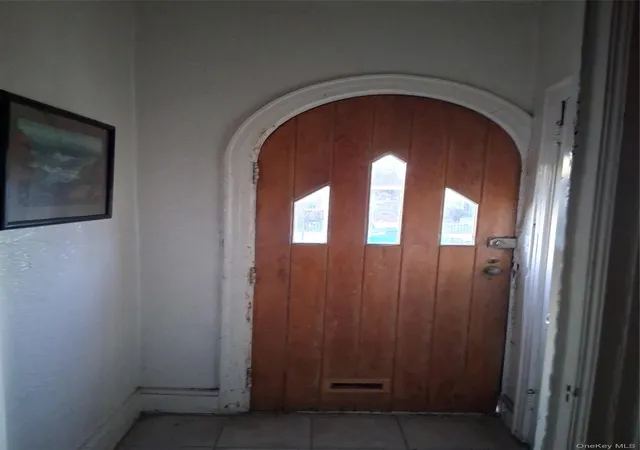 Photo 2 of Single family home for sale at 139 23 230 Street, Laurelton, NY 11413 | MLS# 1061074 | Listing updated on 2026-10-09