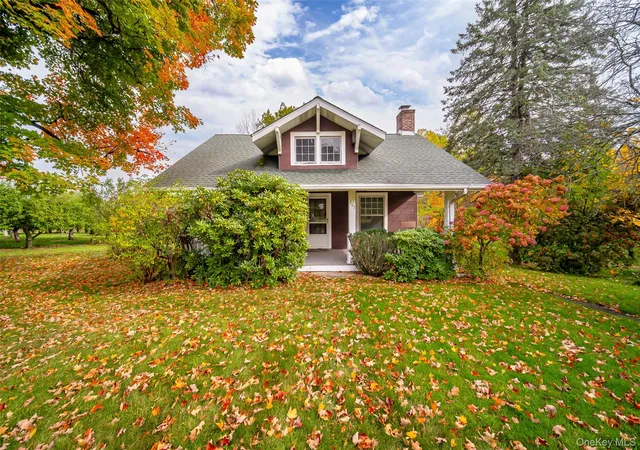 Photo 1 of Single family home for sale at 261 Orchard Rd, Highland, NY 12528 | MLS# 1061083 | Listing updated on 2026-10-21