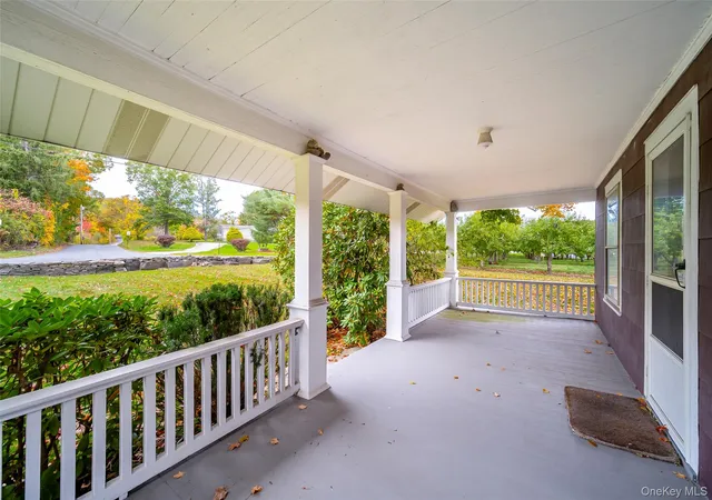 Photo 4 of Single family home for sale at 261 Orchard Rd, Highland, NY 12528 | MLS# 1061083 | Listing updated on 2026-10-21