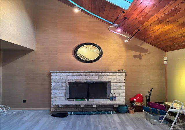 Photo 4 of Single family home for sale at 67 Steele Rd, New Windsor, NY 12553 | MLS# 1061101 | Listing updated on 2026-10-24