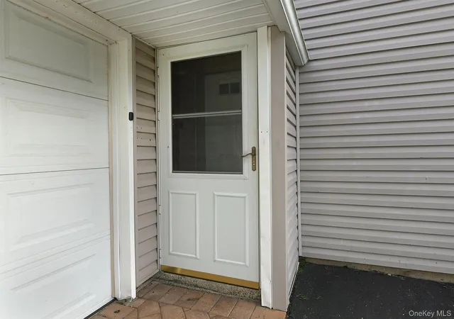 Photo 2 of Single family home for sale at 139 Horn Ln, Hempstead, NY 11756 | MLS# 1061110 | Listing updated on 2026-10-25