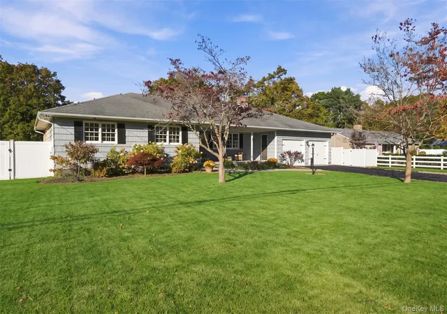 Photo 2 of Single family home for sale at 181 Beaverdam Rd, Islip, NY 11751 | MLS# 1061115 | Listing updated on 2026-10-28