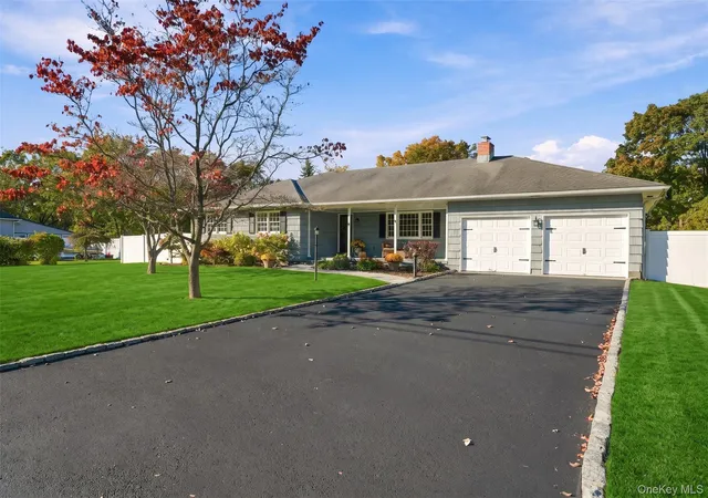 Photo 3 of Single family home for sale at 181 Beaverdam Rd, Islip, NY 11751 | MLS# 1061115 | Listing updated on 2026-10-28