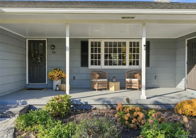 Photo 3 of Single family home for sale at 181 Beaverdam Rd, Islip, NY 11751 | MLS# 1061115 | Listing updated on 2026-10-28