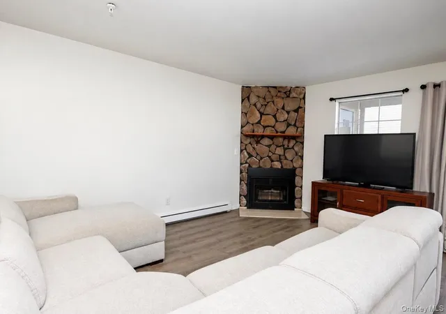 Listing Photo 4 - Condo for sale in building located at 22 Lexington Hl, Monroe, NY 10926 - Unit #3