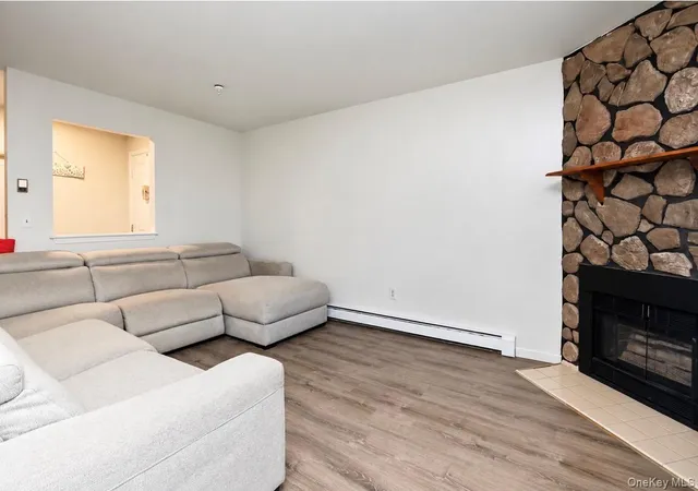 Listing Photo 5 - Condo for sale in building located at 22 Lexington Hl, Monroe, NY 10926 - Unit #3