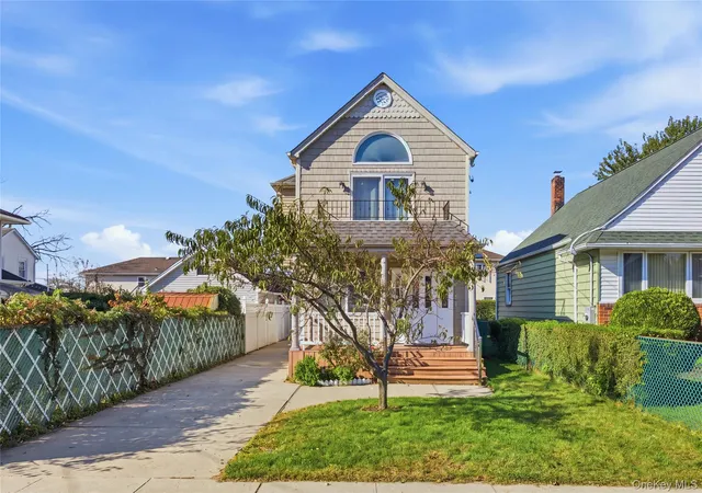 Photo 1 of Single family home for sale at 33 3rd Avenue, North Hempstead, NY 11040 | MLS# 1061130 | Listing updated on 2026-10-29