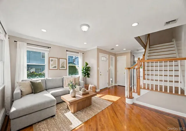 Photo 3 of Single family home for sale at 33 3rd Avenue, North Hempstead, NY 11040 | MLS# 1061130 | Listing updated on 2026-10-29