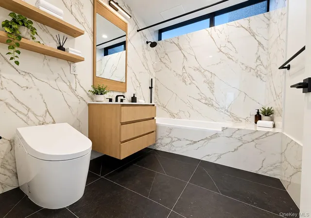 Photo 3 of Condo for sale at 5 Court Sq W #2F, New York, NY 11101 | MLS# 1061140 | Listing updated on 2026-10-29
