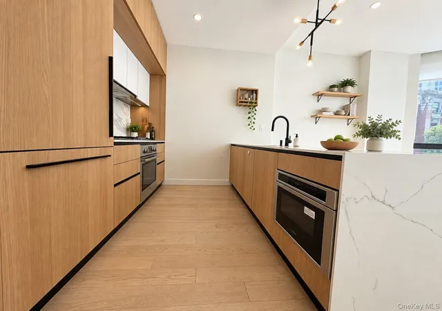 Photo 4 of Condo for sale at 5 Court Sq W #2F, New York, NY 11101 | MLS# 1061140 | Listing updated on 2026-10-29