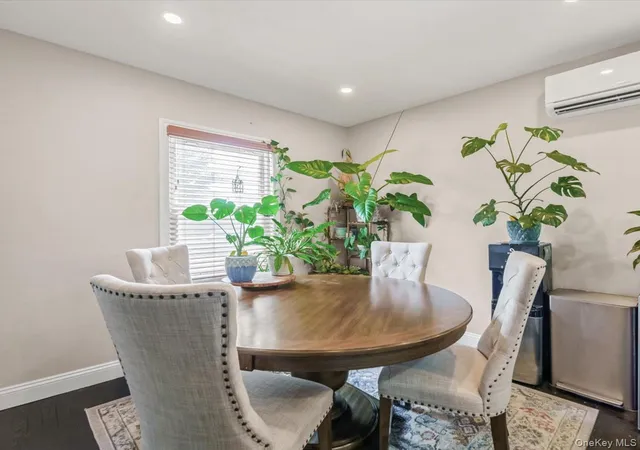 Photo 3 of Single family home for sale at 1517 Falmouth Ave, New Hyde Park, NY 11040 | MLS# 1061141 | Listing updated on 2026-10-11