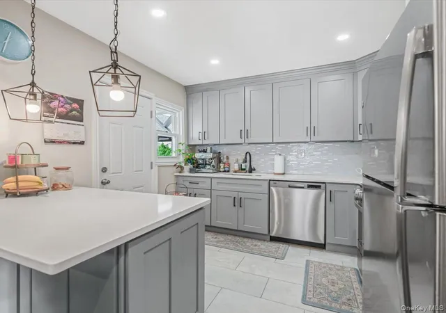Photo 4 of Single family home for sale at 1517 Falmouth Ave, New Hyde Park, NY 11040 | MLS# 1061141 | Listing updated on 2026-10-11