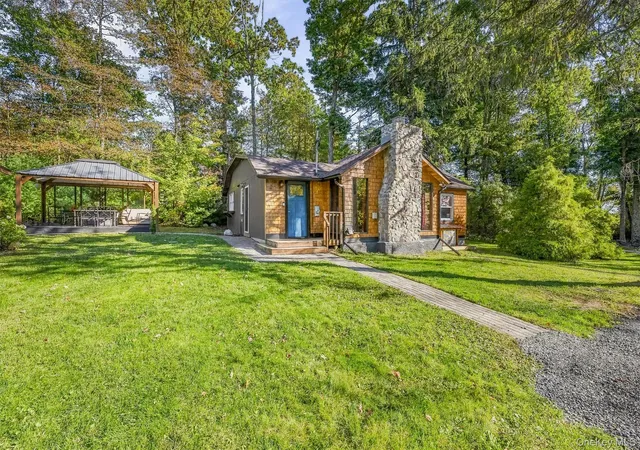 Photo 3 of Single family home for sale at 2 Hazelwood Rd, Wurtsboro, NY 12790 | MLS# 1061164 | Listing updated on 2026-10-10