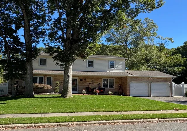 Photo 1 of Single family home for sale at 45 Birch St, Brookhaven, NY 11755 | MLS# 1061176 | Listing updated on 2026-10-12