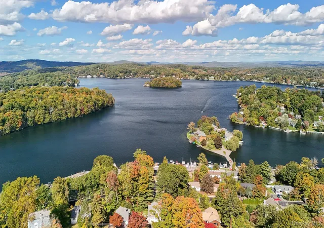 Photo 4 of Single family home for sale at 12 Crest Dr, Carmel, NY 10541 | MLS# 1061197 | Listing updated on 2026-10-11