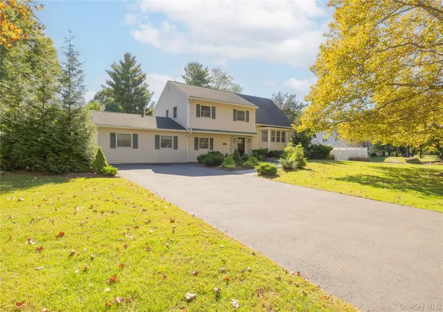 Photo 1 of Single family home for sale at 332 Fulle Dr, Clarkstown, NY 10989 | MLS# 1061215 | Listing updated on 2026-10-18