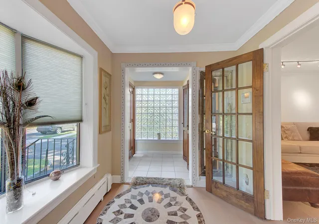 Photo 3 of Single family home for sale at 258 Rider Ave, Hempstead, NY 11565 | MLS# 1061259 | Listing updated on 2026-10-11