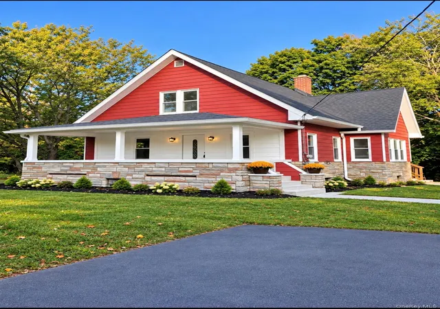 Photo 1 of Single family home for sale at 100 Rock Cut Rd, Newburgh (town), NY 12550 | MLS# 1061275 | Listing updated on 2026-10-11