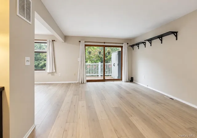 Photo 3 of Condo for sale at 83 Treetop Cir, Clarkstown, NY 10954 | MLS# 1061289 | Listing updated on 2026-10-12