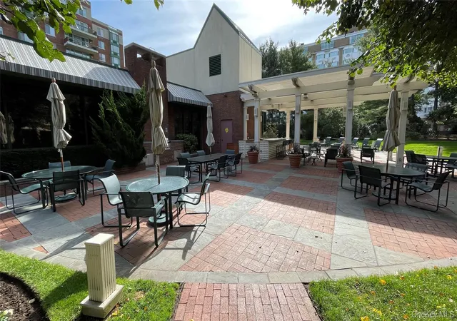 Photo 3 of Condo for sale at 111 Cherry Valley Ave #702W, Garden City, NY 11530 | MLS# 1061308 | Listing updated on 2026-10-11