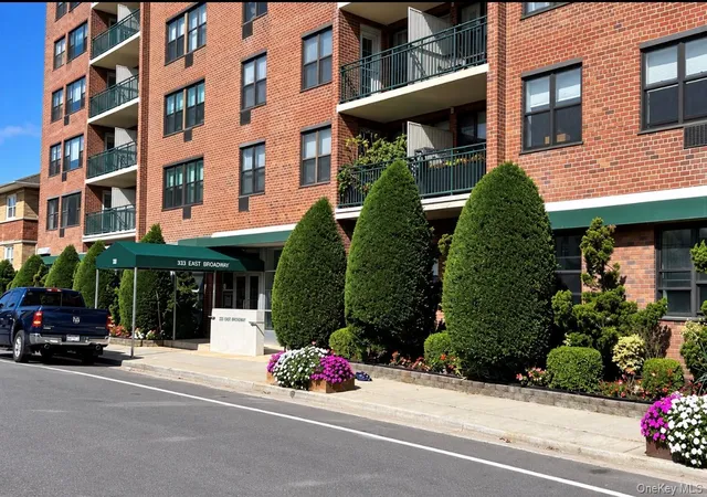 Condo for sale at 333 E Broadway #2D, Long Beach, NY 11561 | MLS# 1061358