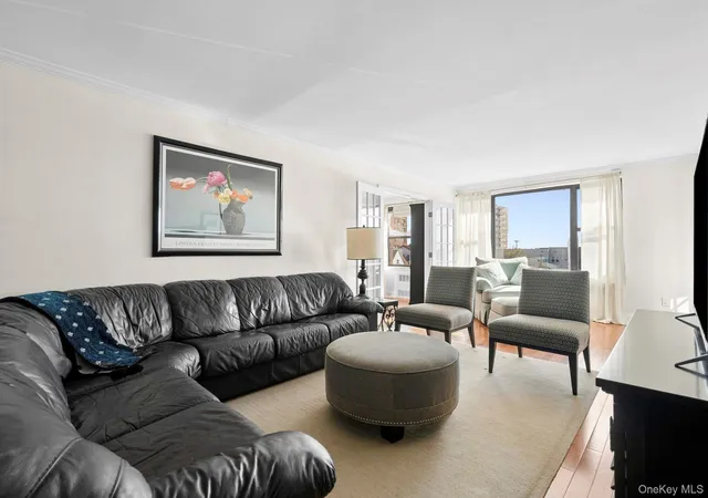 Photo 1 of House for sale at 333 E Broadway #2D, Long Beach, NY 11561 | MLS# 1061358 | Listing updated on 2026-10-23