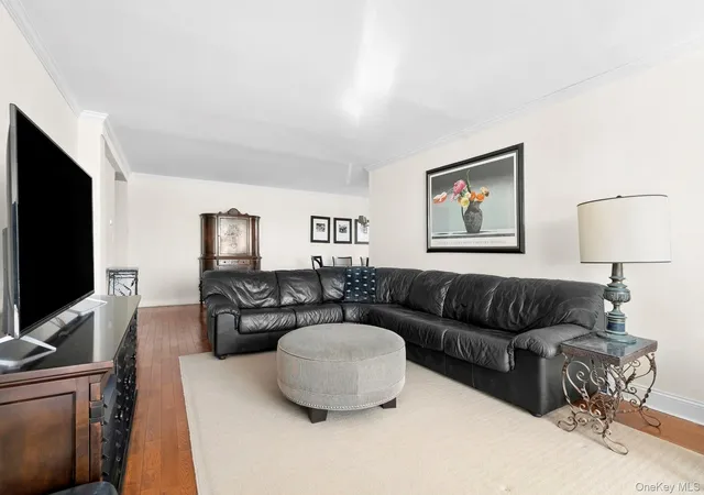 Photo 3 of House for sale at 333 E Broadway #2D, Long Beach, NY 11561 | MLS# 1061358 | Listing updated on 2026-10-23