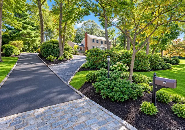 Photo 3 of Single family home for sale at 6 Ml River Rd, Setauket, NY 11733 | MLS# 1061414 | Listing updated on 2026-10-12