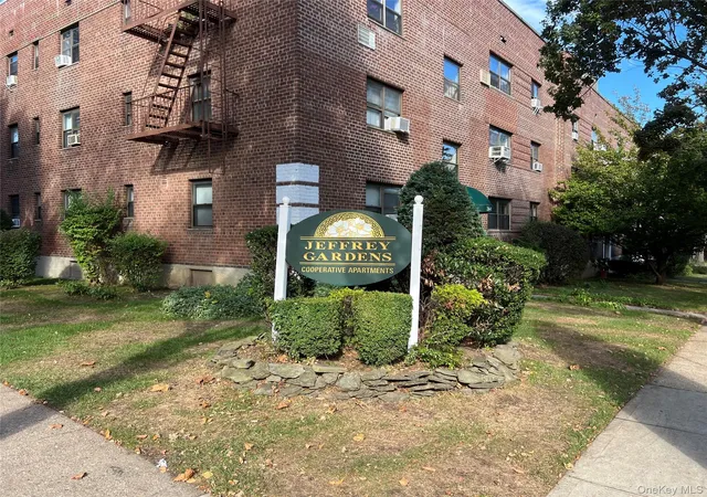 Condo for sale at 216-05 48th Avenue #2C, New York, NY 11364 | MLS# 1061424