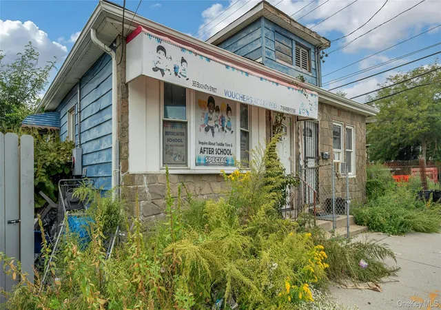 Photo 1 of House for sale at 365 Beach 47th St, New York, NY 11691 | MLS# 1061429 | Listing updated on 2026-10-13
