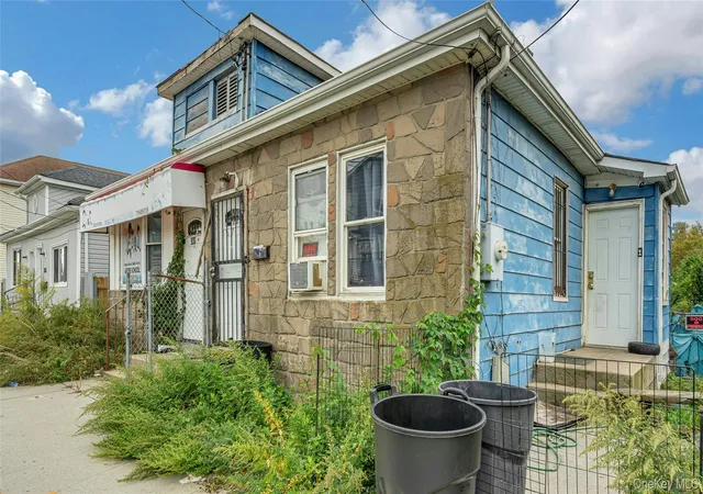 Photo 2 of House for sale at 365 Beach 47th St, New York, NY 11691 | MLS# 1061429 | Listing updated on 2026-10-13