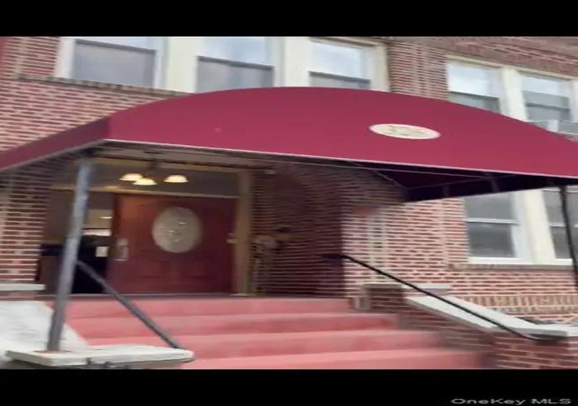 Listing Photo 2 - Condo for sale in building located at 326 E 48th St, Brooklyn, NY 11203
