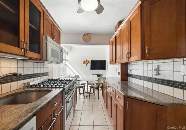 Photo 2 of Condo for sale at 235 Garth Rd #D6A, Eastchester, NY 10583 | MLS# 1061480 | Listing updated on 2026-10-21