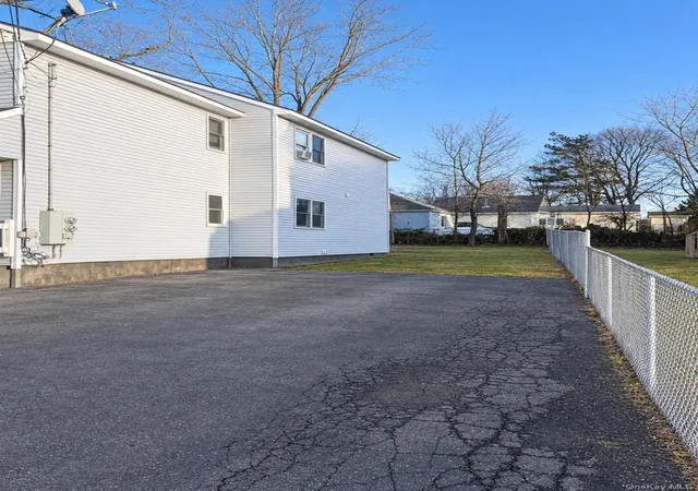 Photo 3 of House for sale at 7 Maryland Ave, Middletown, NY 10940 | MLS# 1061516 | Listing updated on 2026-10-29