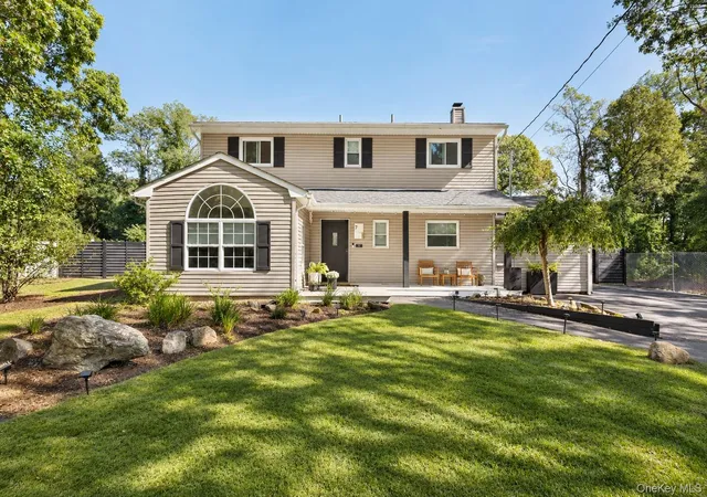 Photo 1 of Single family home for sale at 7 Charm City Dr, Port Jefferson Station, NY 11776 | MLS# 1061522 | Listing updated on 2026-10-12