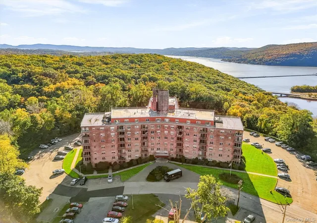 Condo for sale at 1 Lakeview Dr #3A, Peekskill, NY 10566 | MLS# 1061564