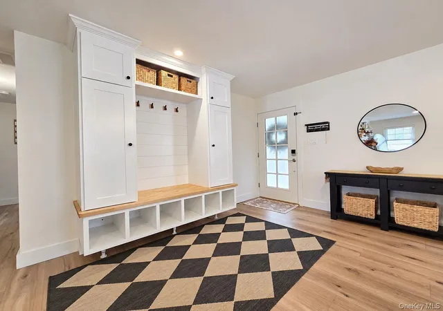Photo 2 of Single family home for sale at 25 Stratton Ln, Brookhaven, NY 11790 | MLS# 1061646 | Listing updated on 2026-10-17