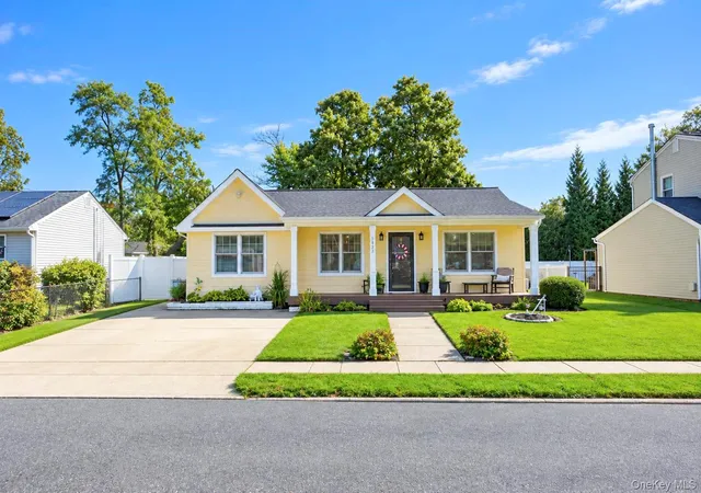 Photo 2 of Single family home for sale at 1435 Brooklyn Blvd, Bay Shore, NY 11706 | MLS# 1061716 | Listing updated on 2026-10-12
